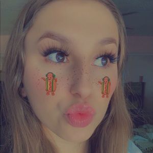 Meet your Posher, Mia